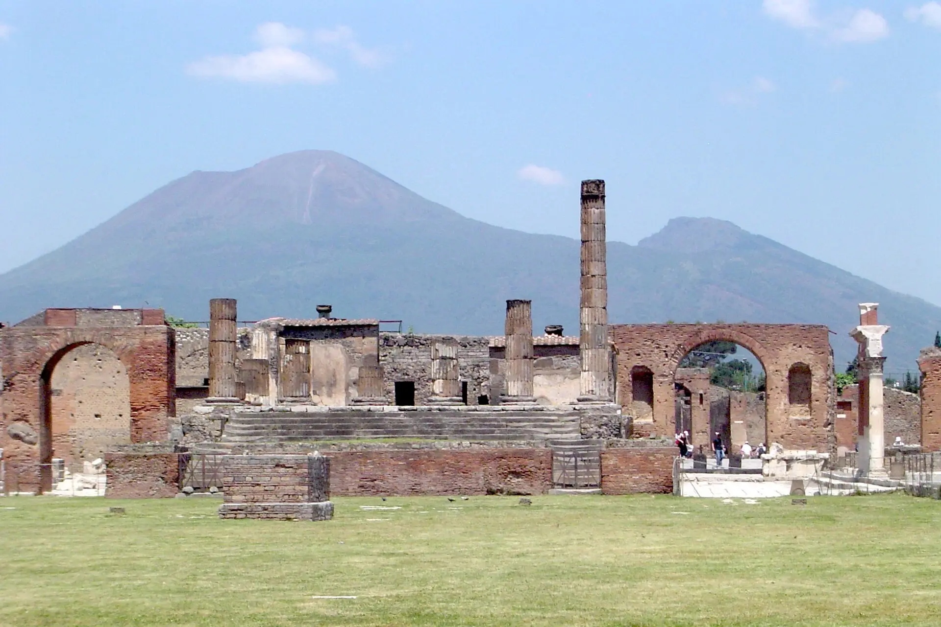 Pompeii ruins with Mount Vesuvius behind
